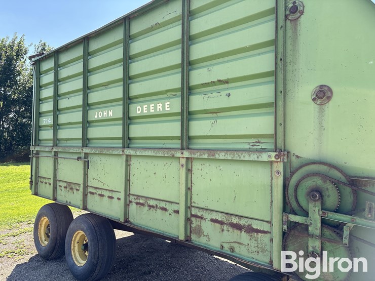 john-deere-714-image-18