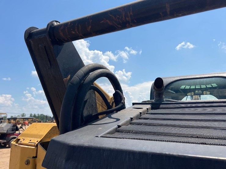 2019-caterpillar-299d2-xhp-image-21