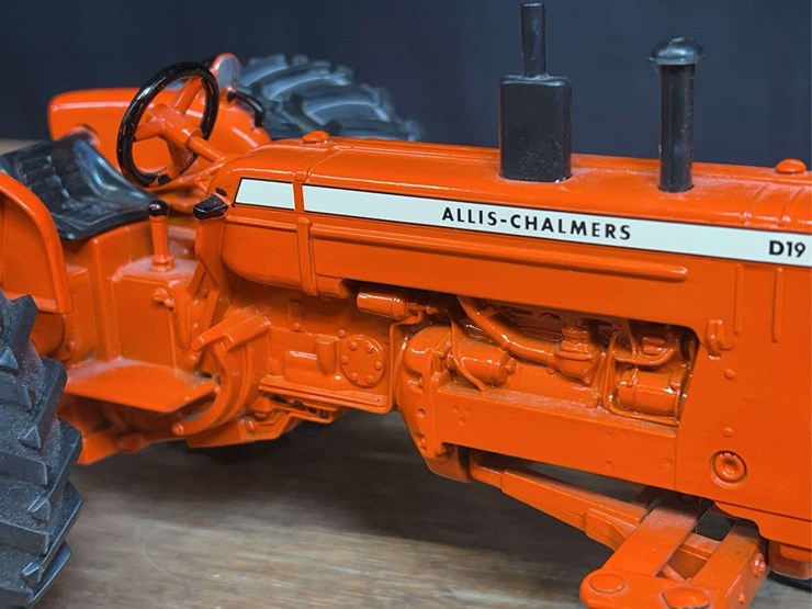 1/16-ac-d19-w/plow-customized-image-18