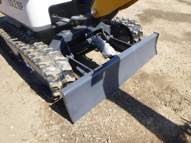 2025-sdlanch-sdl18p-hydraulic-excavator-image-16