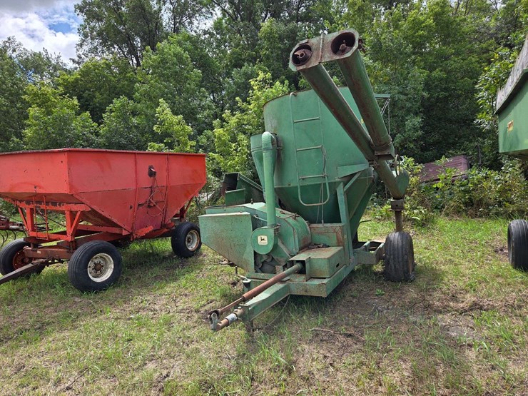 john-deere-400-image-2
