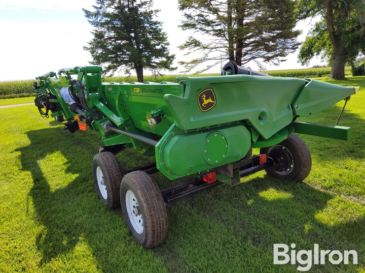 2023-john-deere-c12f-image-5