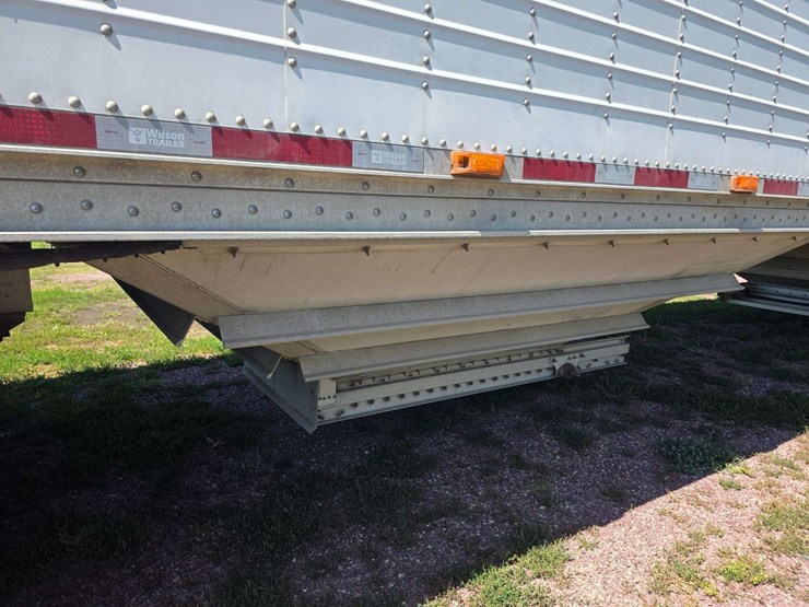 2013-wilson-50'-hopper-bottom-trailer,-84"-wide-with-102"-sides,-commodity-tubes,-ddl-triple,-electr-image-44