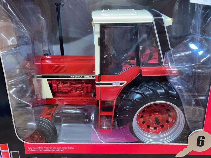 1/16-ih-1086-precision-key-series-nib-ertl-image-7
