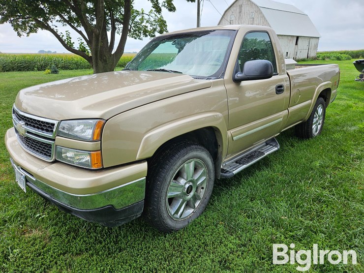 2006-chevrolet-silverado-1500-image-1