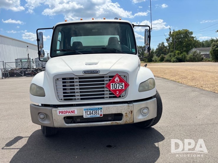 2006-freightliner-business-class-(dr12083)-image-20