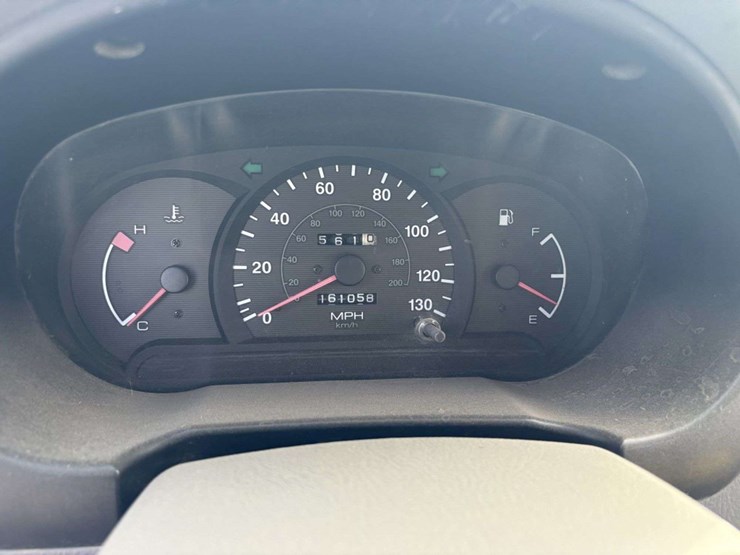 2000-hyundai-accent,-2-door,-175/70r13-tires,-5-speed-manual,-cloth,-receiver-hitch,-161058-miles,-t-image-16