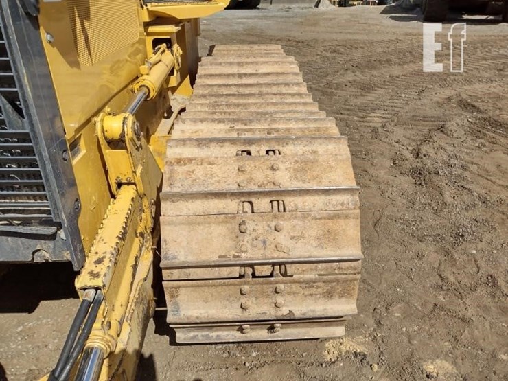 2004-deere-650h-image-27