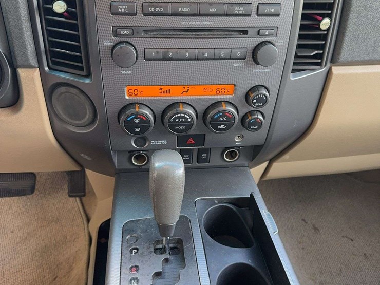 2007-nissan-armada-image-14