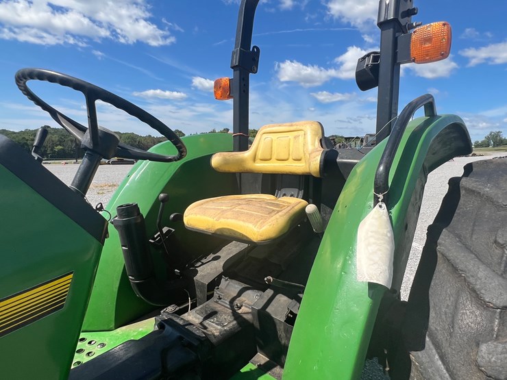 john-deere-5200-image-24