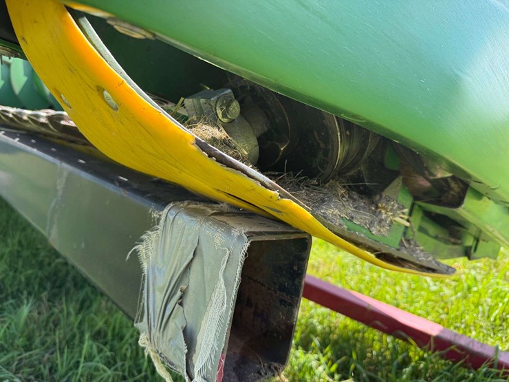 2010-john-deere-635f-image-22
