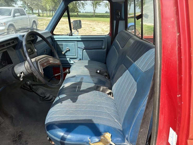 1984-ford-f250-image-19
