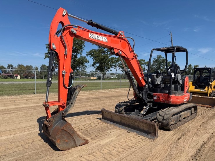 2019-kubota-kx057-4-image-2