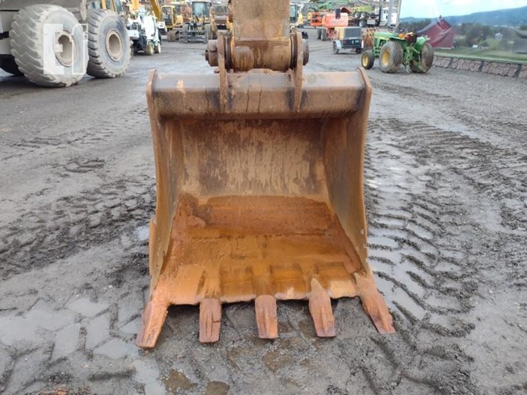 2017-komatsu-pc240-lc-11-image-15