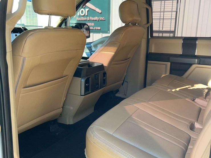 2017-ford-f150-image-21