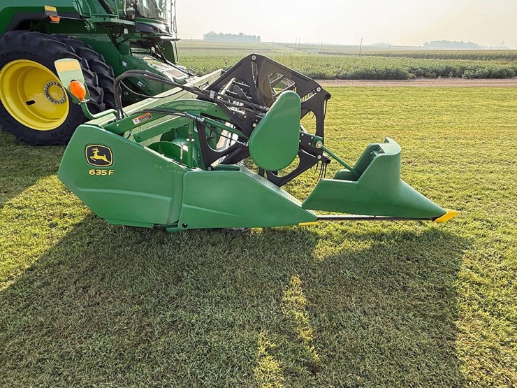 2013-john-deere-635f-image-10