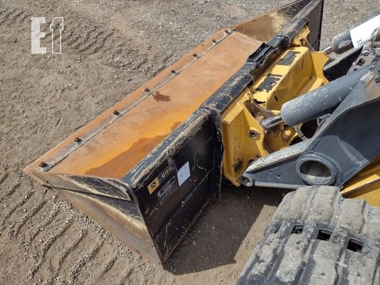 2022-deere-333g-image-18