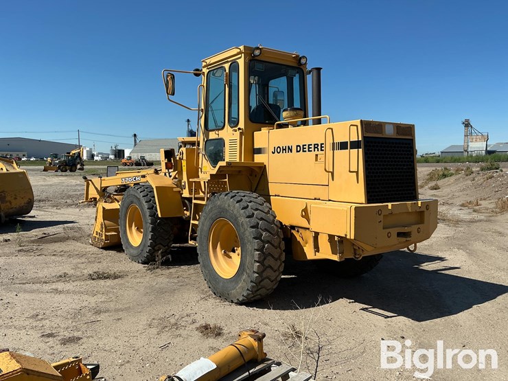 deere-444e-image-7