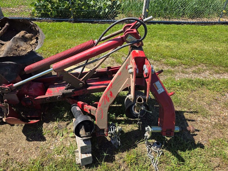 new-holland-h6740-image-4