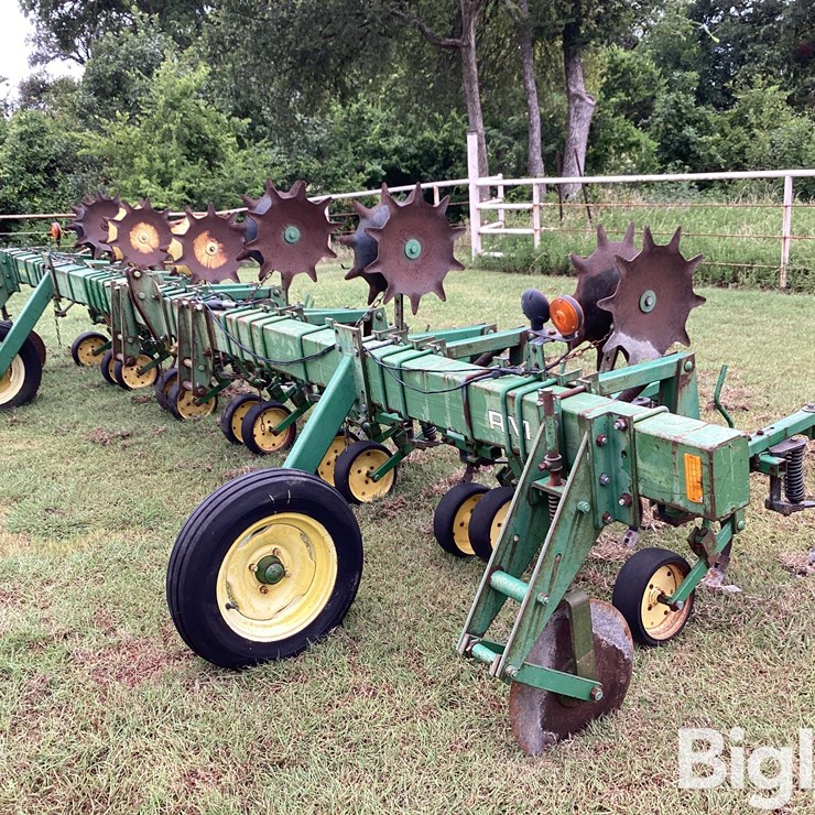 JOHN DEERE RM