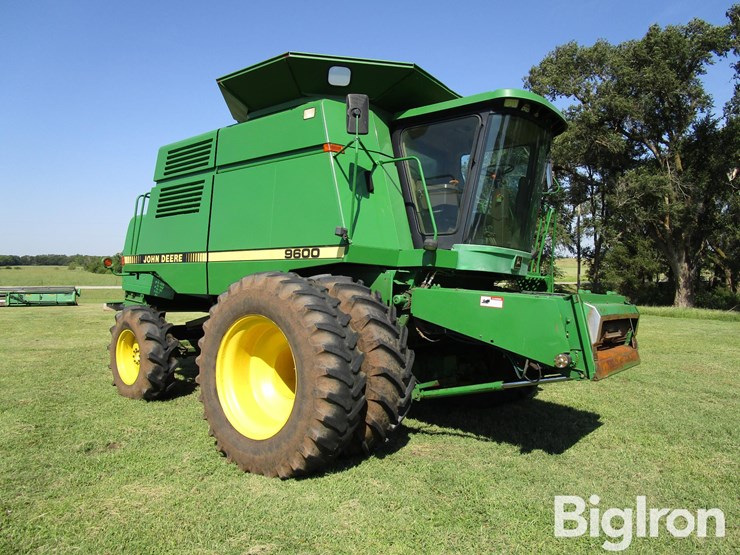 1993-john-deere-9600-image-3