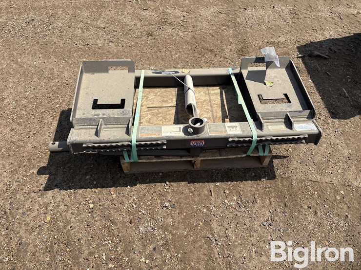 cnh-3-prong-skid-steer-bale-spear-image-6