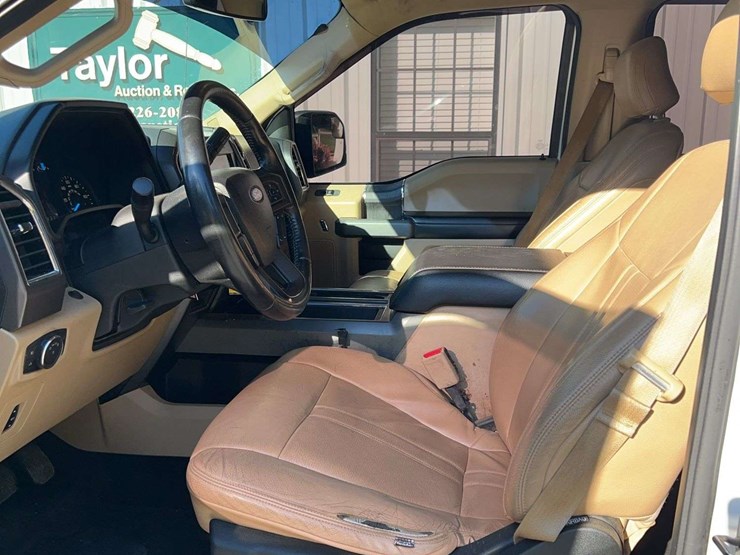 2017-ford-f150-image-23