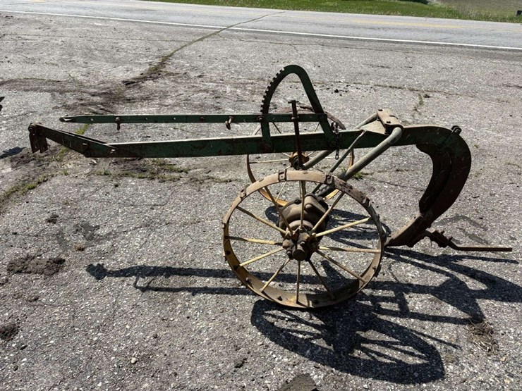 john-deere-single-shank-subsoiler,-on-steel,-clutch-lift-image-4