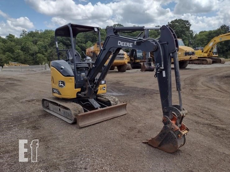 2021-deere-26g-image-30