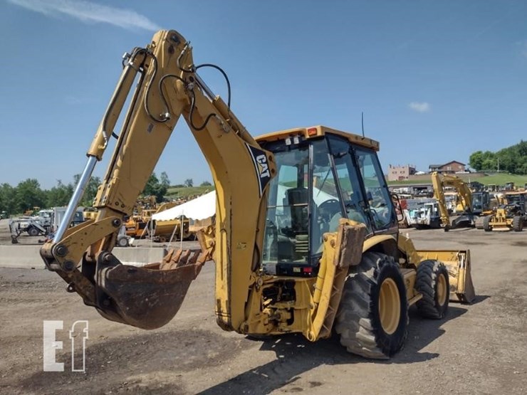 2004-caterpillar-420d-image-39