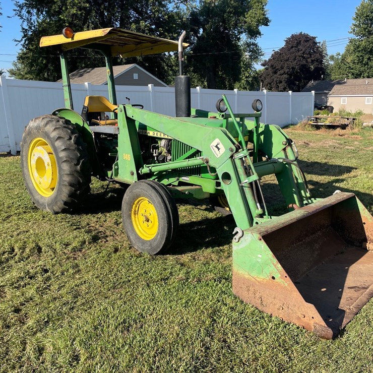 JOHN DEERE 2040