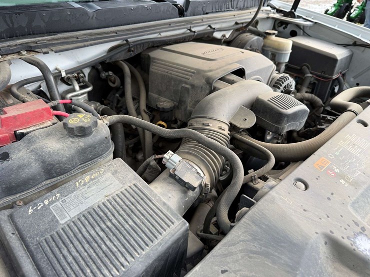 2011-chevrolet-1500-image-31