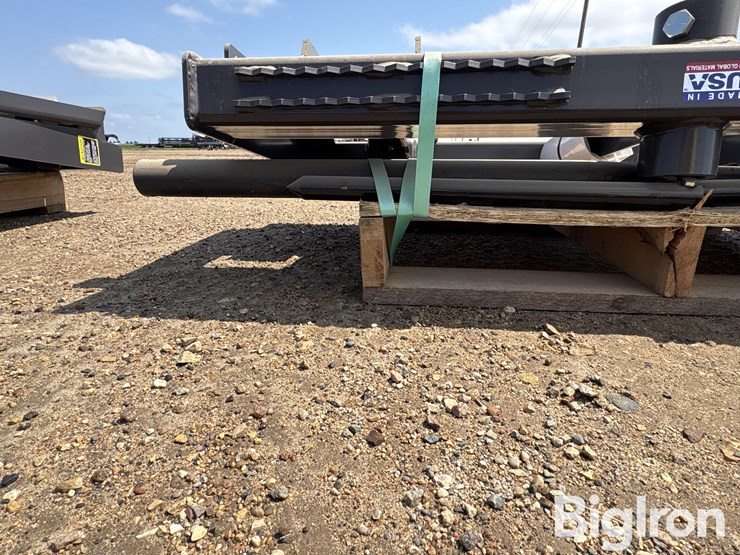 cnh-3-prong-skid-steer-bale-spear-image-11