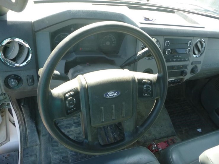 2017-ford-f650-image-16