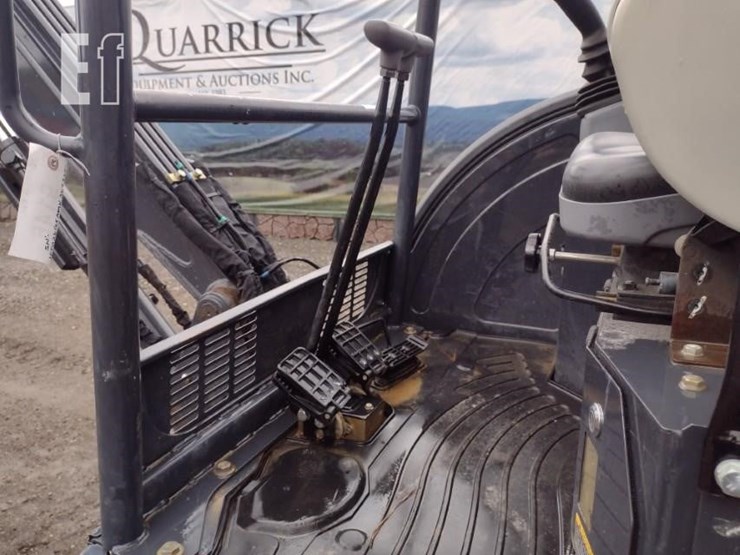 2022-deere-26g-image-11