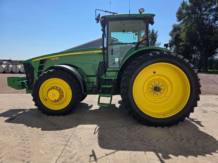2006-john-deere-8430-image-22