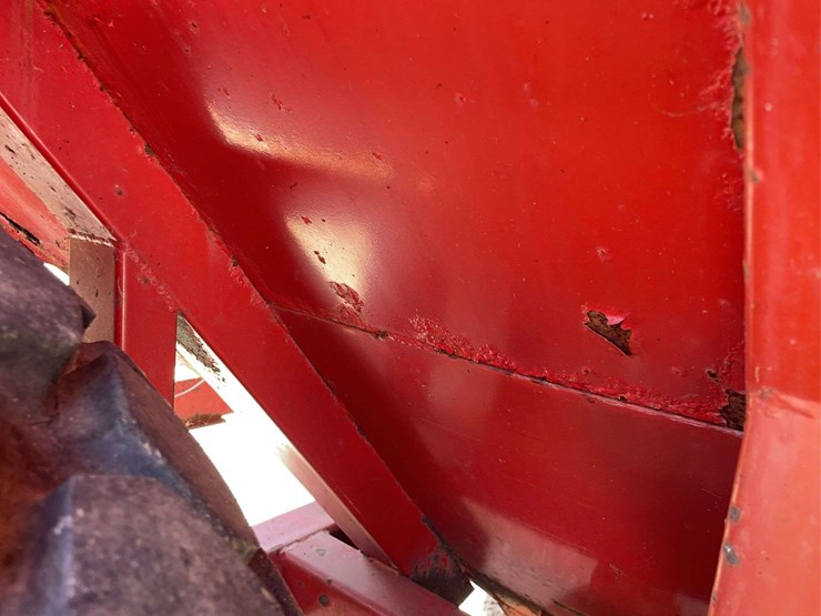 ez-flow-475w-grain-cart-image-10