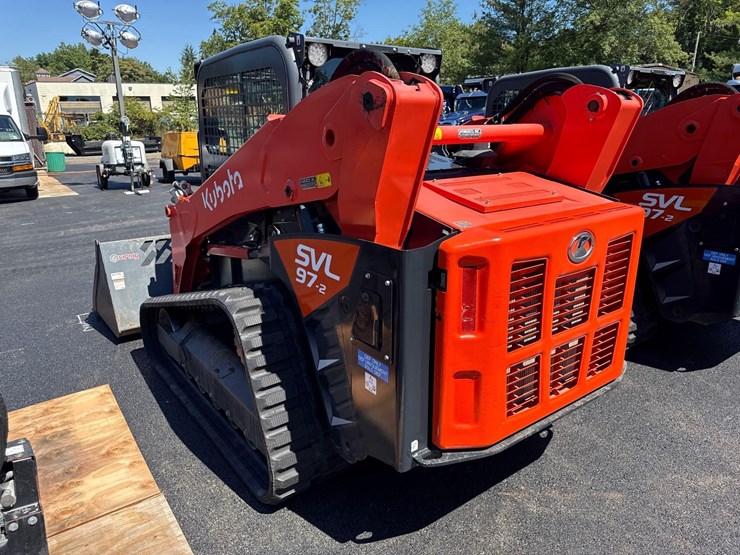 2021-kubota-svl97-2-image-4
