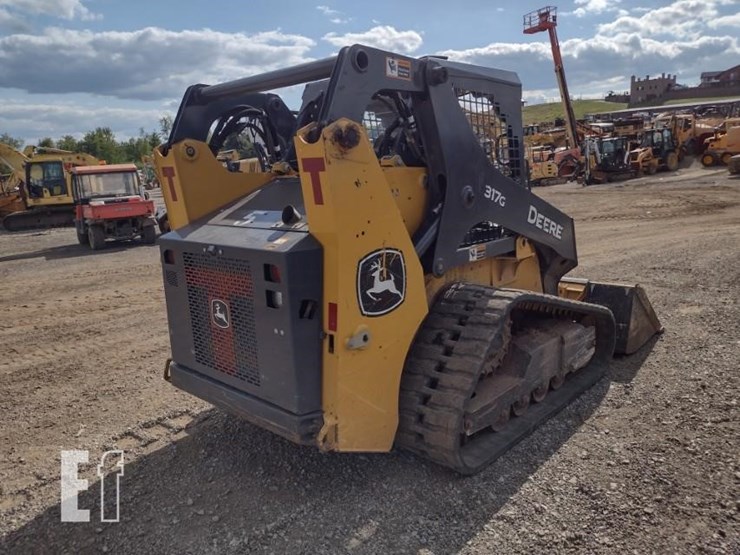 2022-deere-317g-image-41