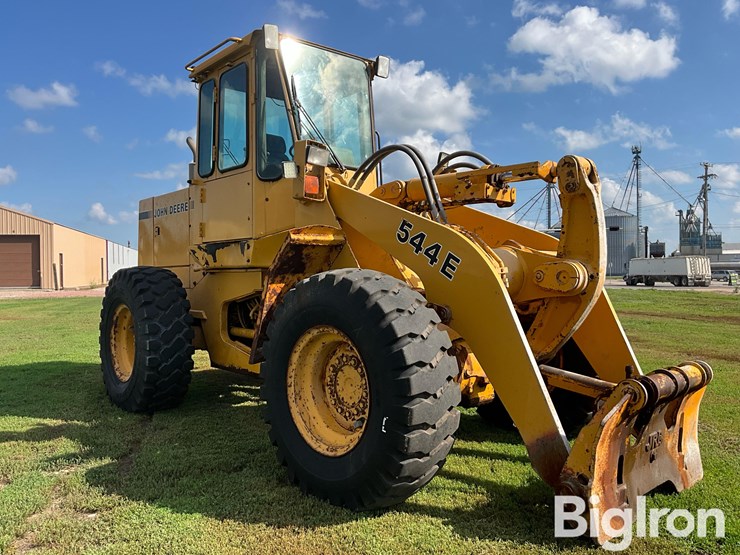 deere-544e-image-3