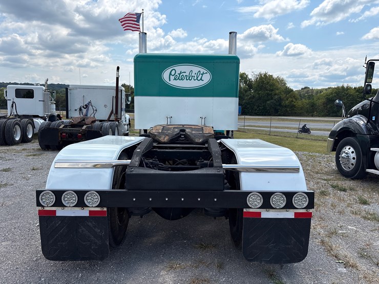 1998-peterbilt-378-image-5