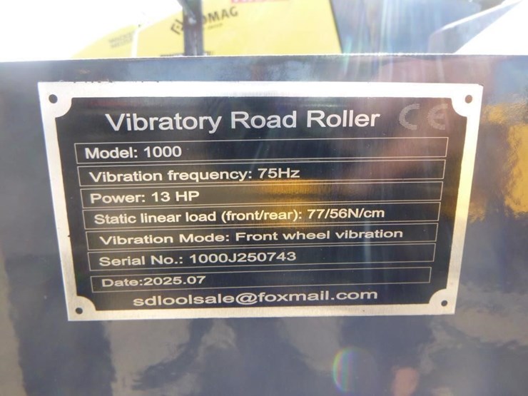2025-sdlool-sl1000-tandem-vibratory-roller-image-21
