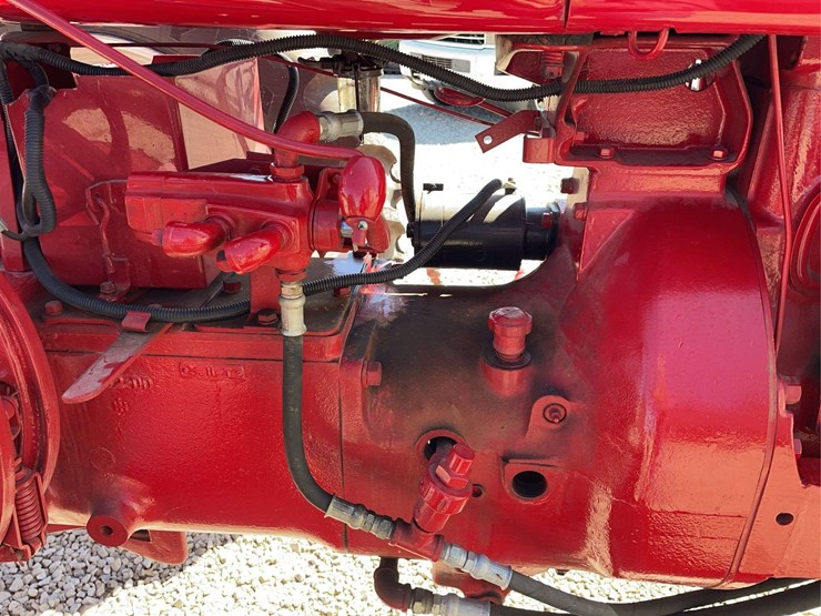 1950-ih-farmall-m-image-34
