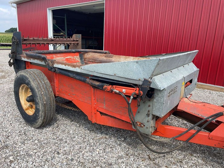 avco-new-idea-manure-spreader-image-16
