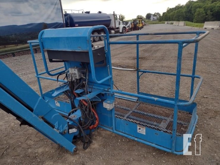 2012-genie-s125-image-23