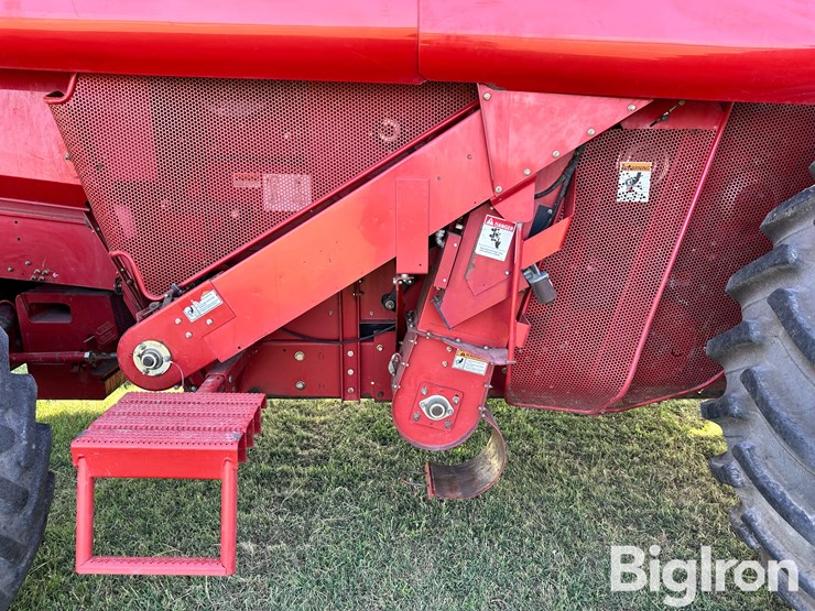 2008-case-ih-2588-image-14