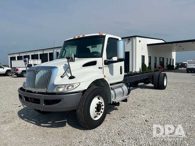 2020-international-mv607-cab-&-chassis-(cp0646)-image-1