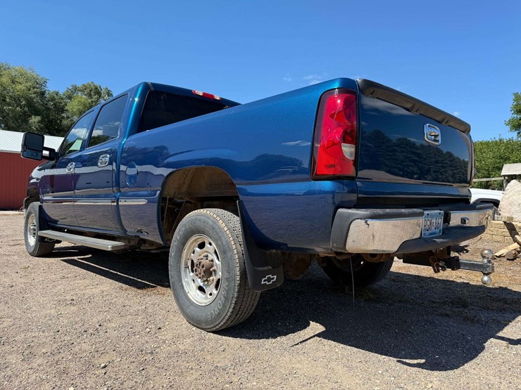 2005-chevrolet-2500-image-12
