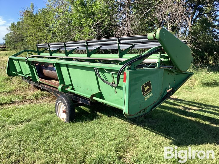 john-deere-224-image-5