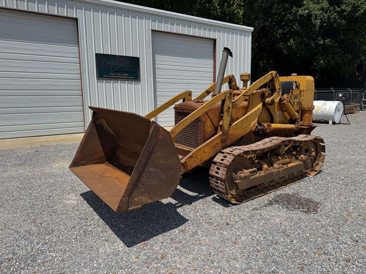 caterpillar-933-image-2